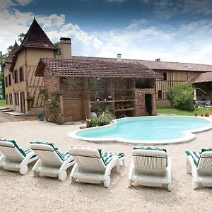 Domaine De La Source Couette-café