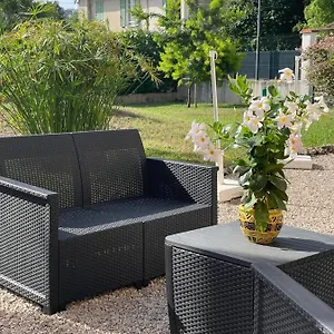 https://motel-esterel.fr-provencehotel.com
